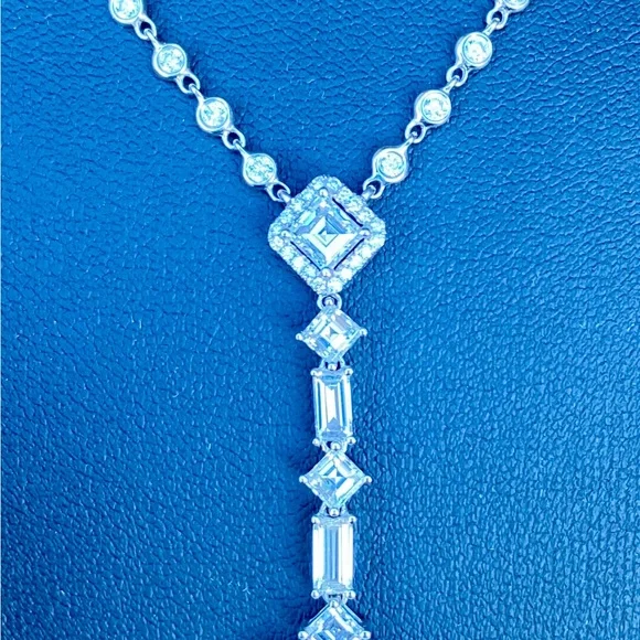 Odelia 5.57ct diamond lariat necklace - Picture 4 of 14